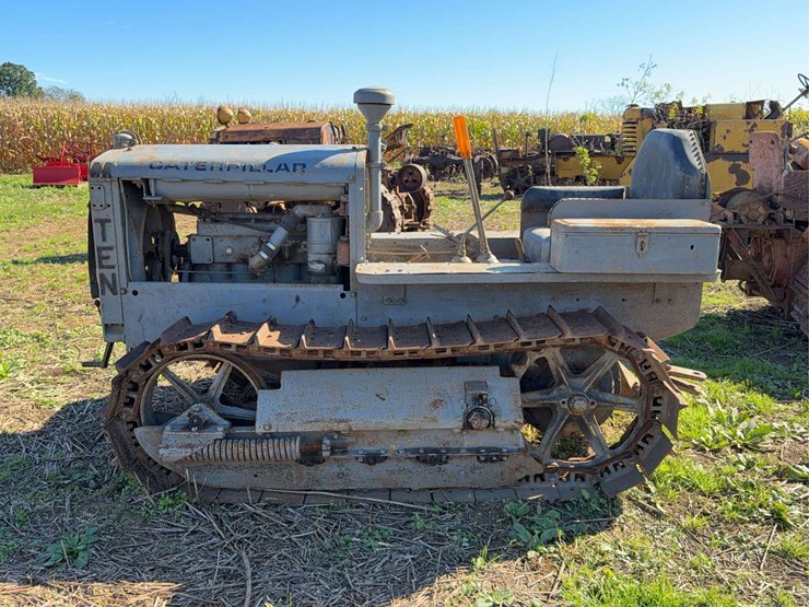 caterpillar-ten-image-6