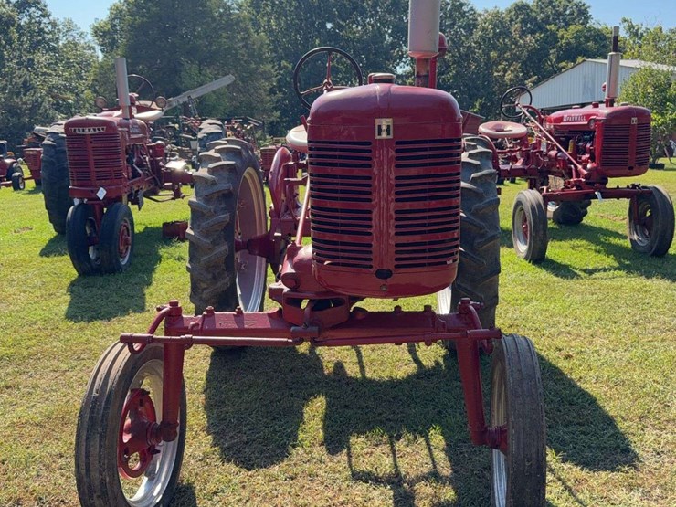 1947-farmall-av-image-2