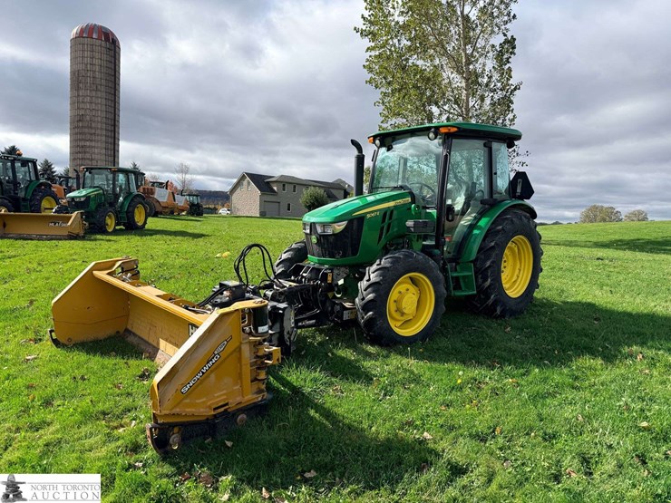 2024-john-deere-5067e-image-1
