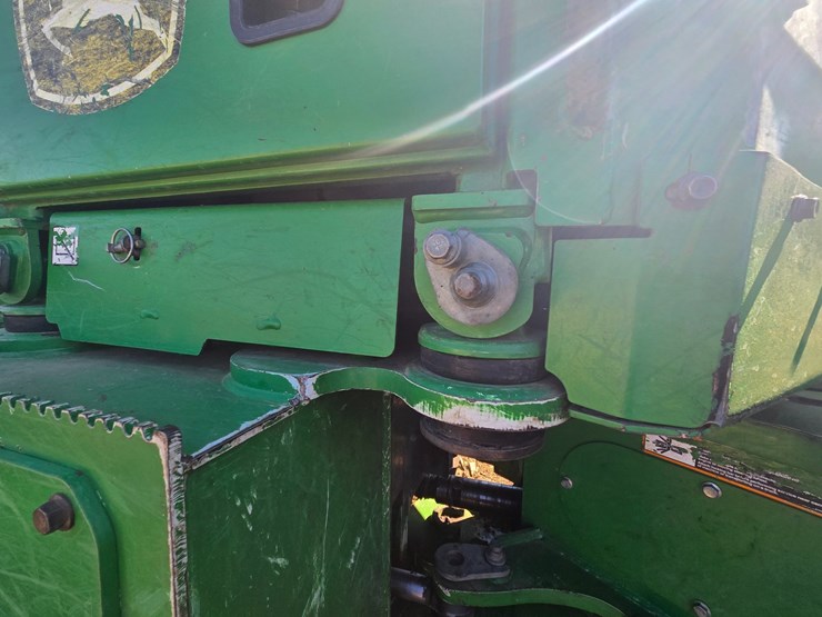 2019-john-deere-6-image-71