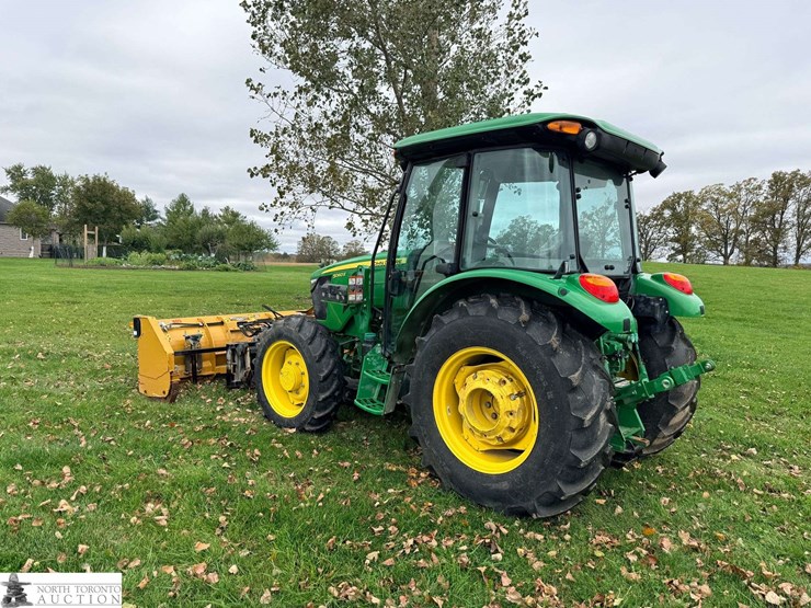 2023-john-deere-5060e-image-2