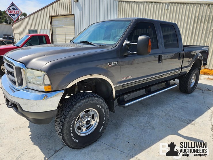 2004-ford-f250-super-duty-4x4-crew-cab-pickup-image-1