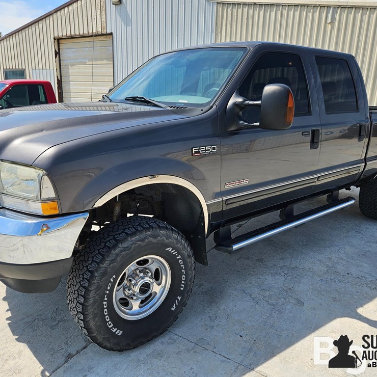 2004 Ford F250 Super Duty 4x4 Crew Cab Pickup