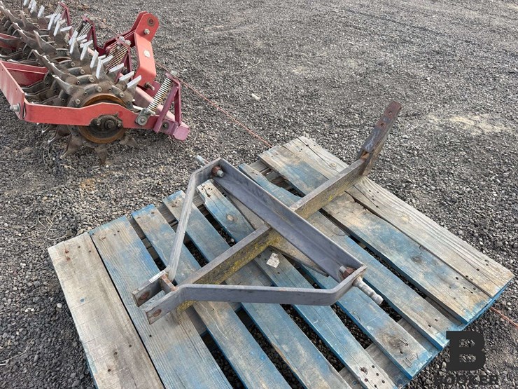 single-shank-3pt-ripper-image-3
