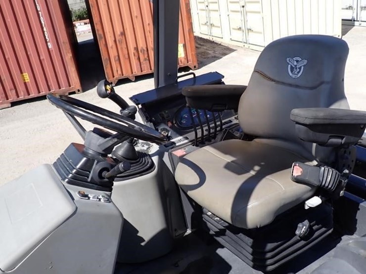 2019-case-570n-ep-skip-loader-image-25