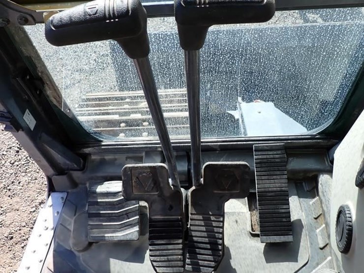 2022-xcmg-xe155ucr-hydraulic-excavator-image-27