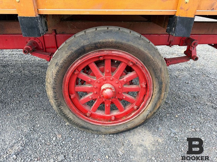 1922-international-truck---non-running-image-15