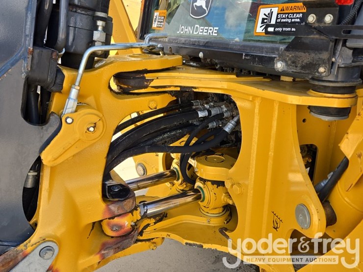 2022-deere-310sl-image-31