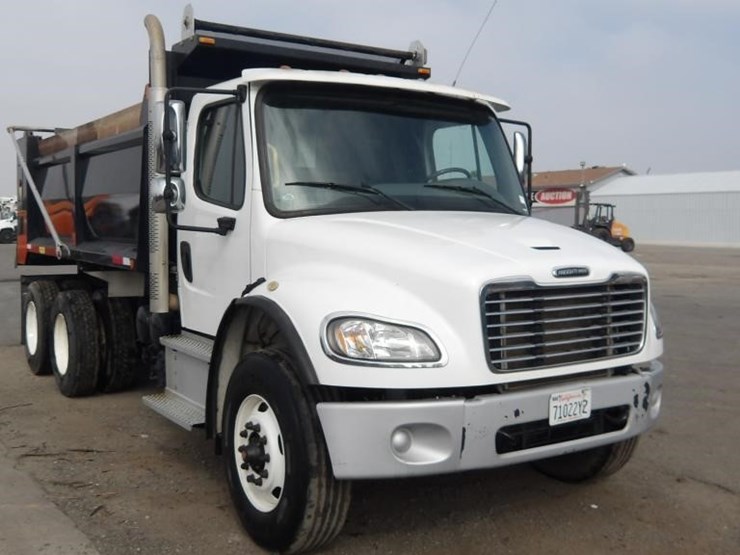 2019-freightliner-m2-dump-truck-image-2