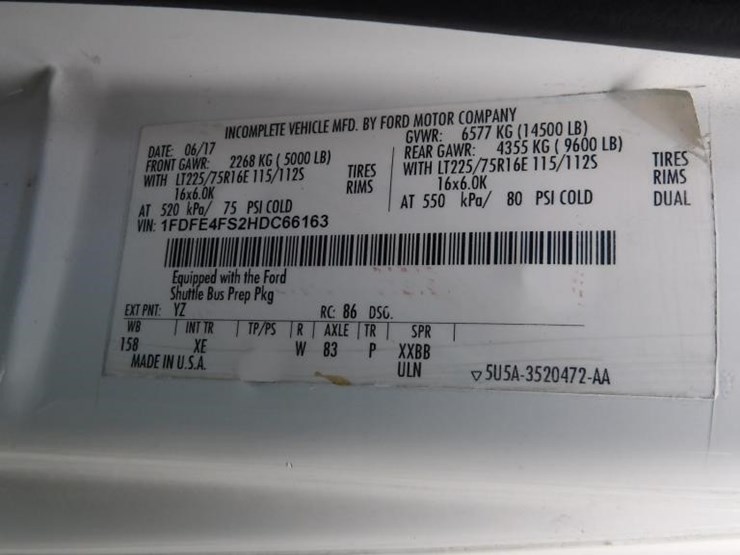 2017-ford-e450-image-28