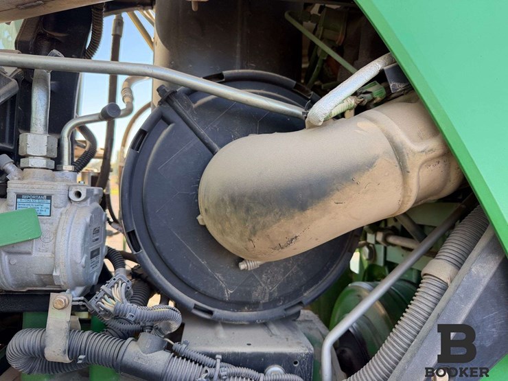 2011-john-deere-8360r-tractor-image-87