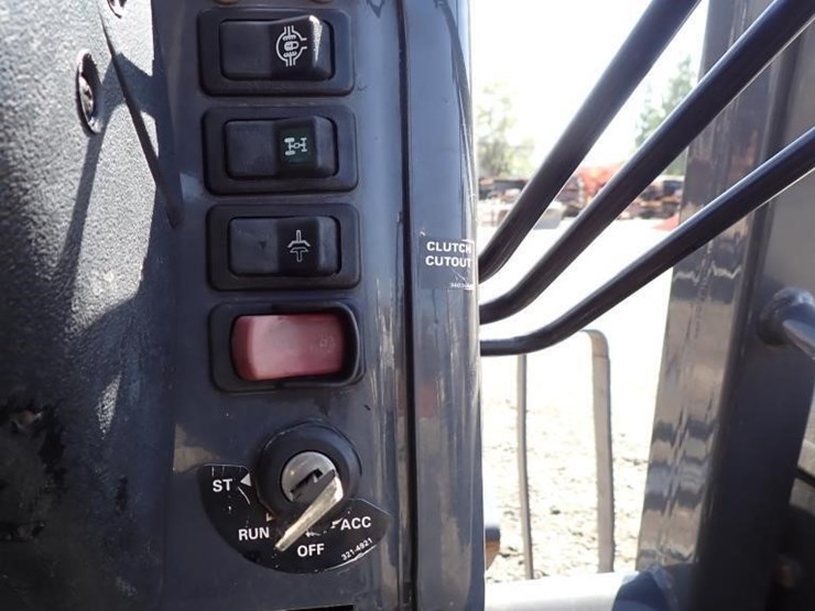 2019-case-588h-rough-terrain-forklift-image-22