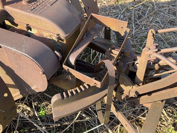 centaur-tractor-image-22