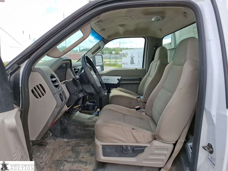 non-operable-2010-ford-f-450-super-duty-s/a-bucket-truck-image-10