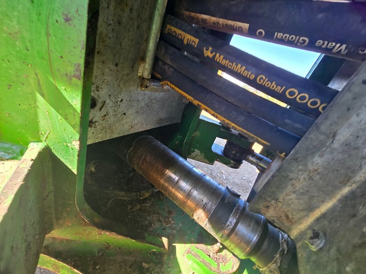 2019-john-deere-6-image-66