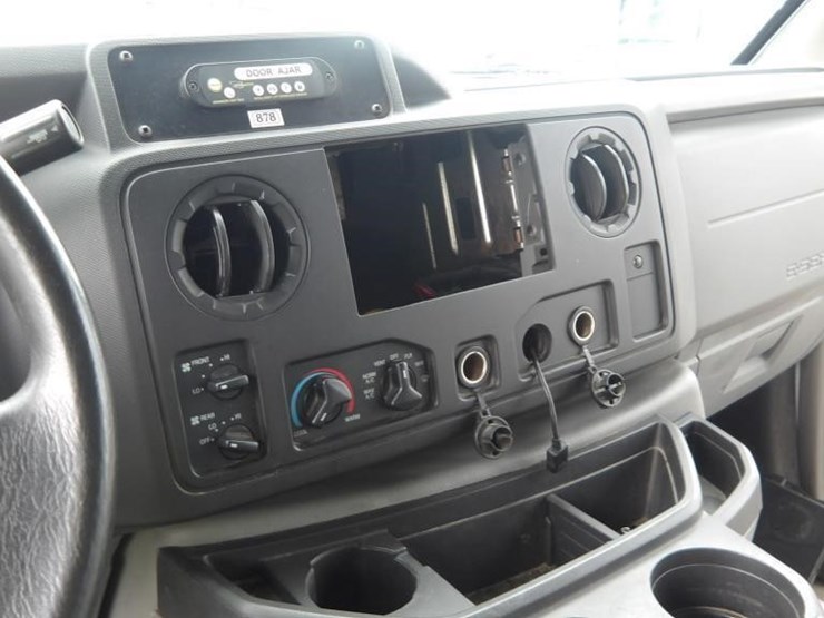 2016-ford-e450-image-22