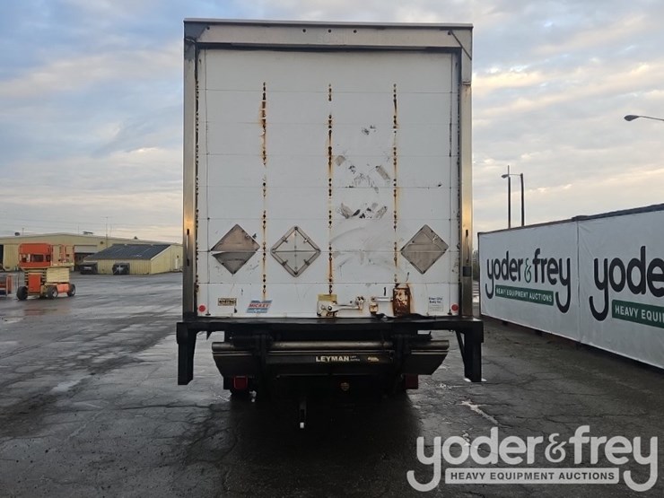 2016-peterbilt-337-image-4