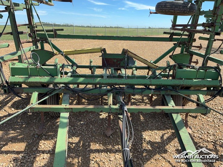 john-deere-60-image-27
