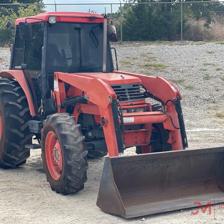 KUBOTA M9000