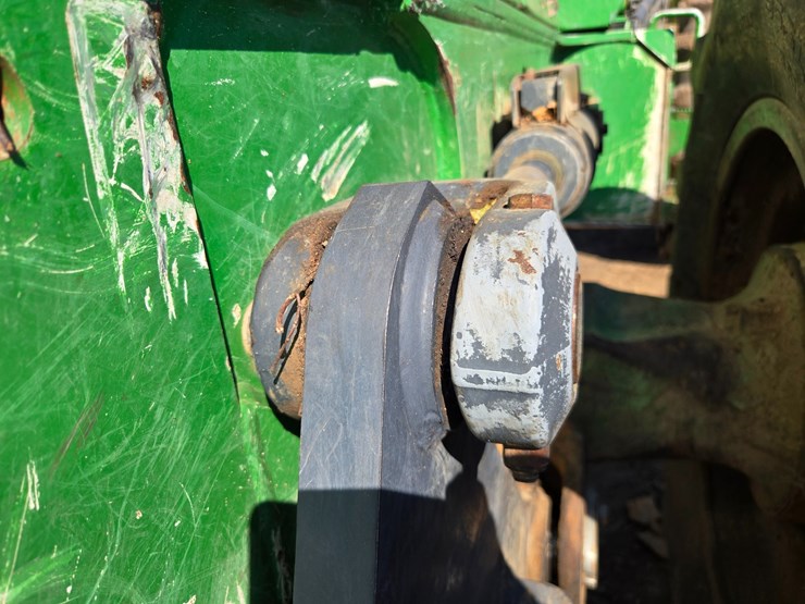 2020-john-deere-2020-image-104