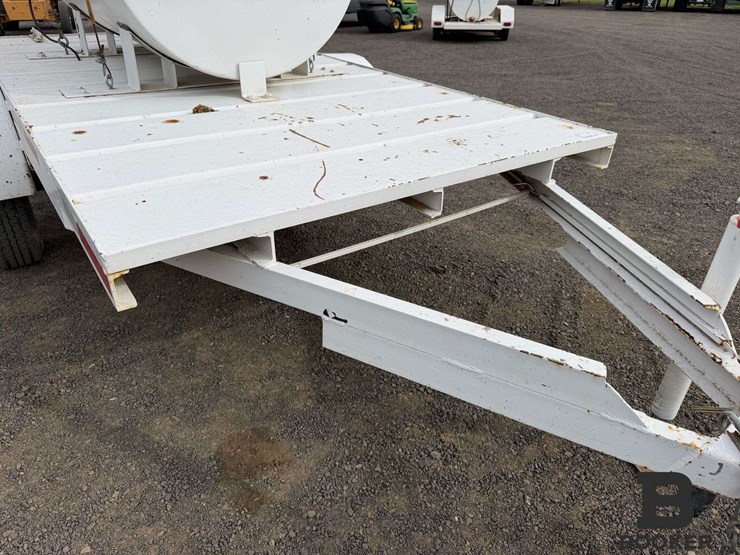 custom-built-300-gallon-fuel-trailer-image-8