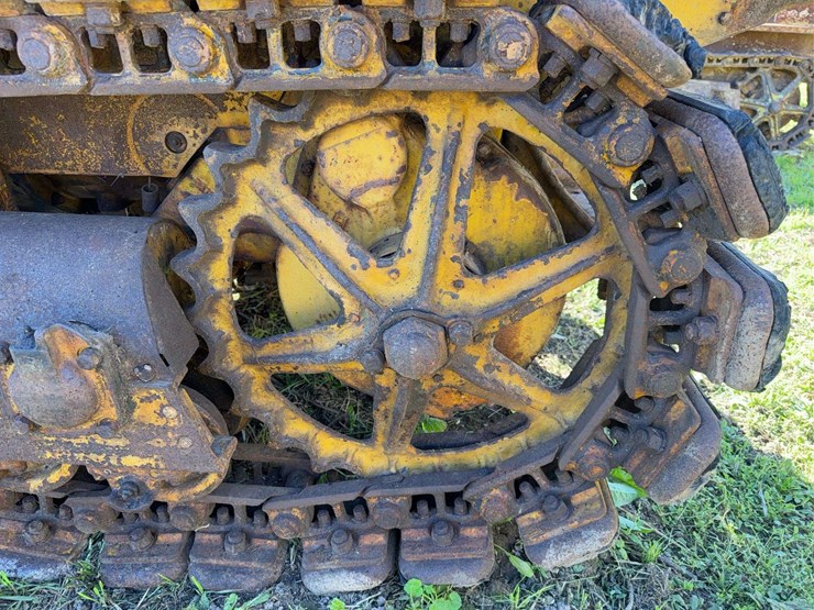 caterpillar-d2-image-40