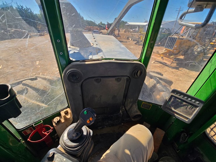 2020-john-deere-2020-image-43
