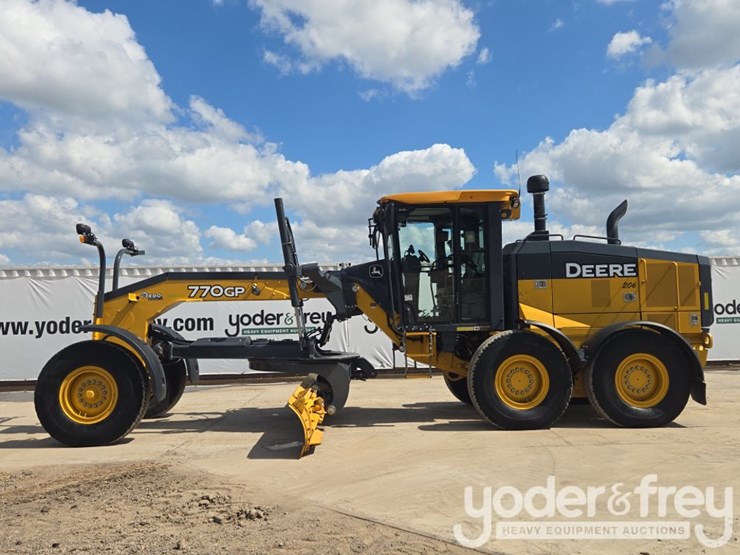 2020-deere-770gp-image-2