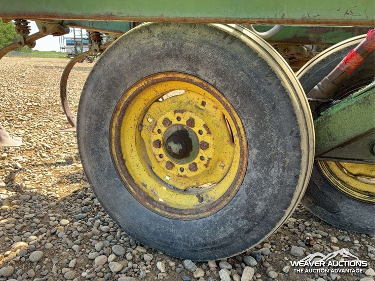 john-deere-60-image-24