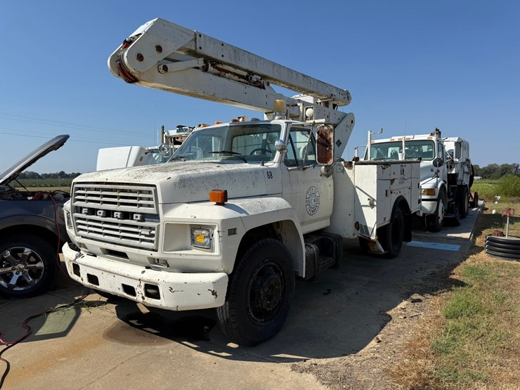 #54866-•-1984-ford-f-600-36'-single-cab-s/a-bucket-truck-1fdnk64n7eva14542-inv#54866-image-1