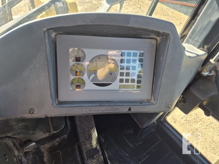 2012-deere-244j-image-20
