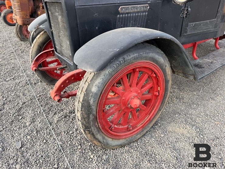 1925-international-s-pickup-truck---non-running-image-10