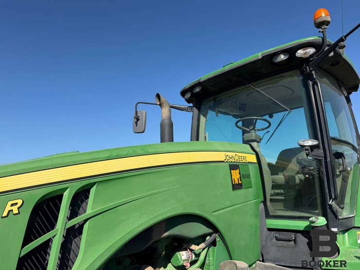 2011-john-deere-8360r-tractor-image-15