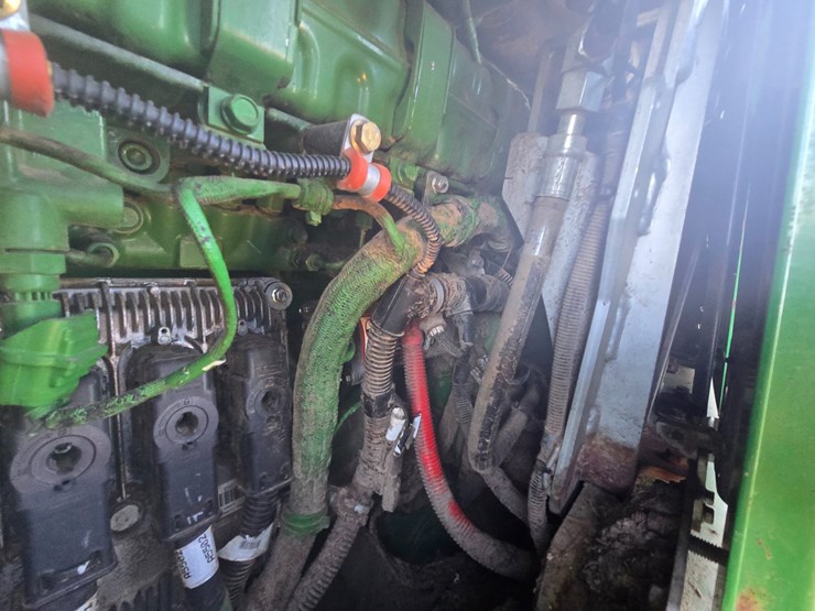 2019-john-deere-6-image-34