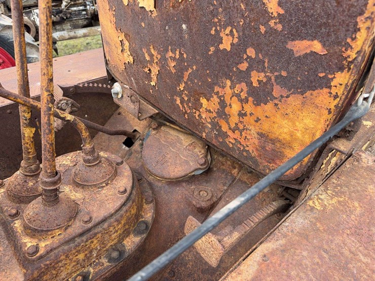 caterpillar-twenty-five-image-21