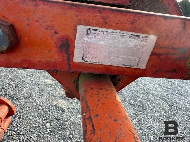j.i.-case-6000-3-bottom-moldboard-plow-image-12