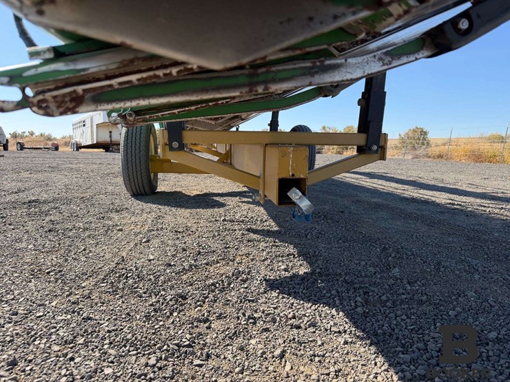 2011-john-deere-630r-platform-header-image-36