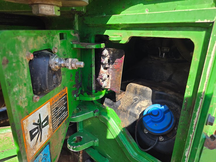 2019-john-deere-6-image-92