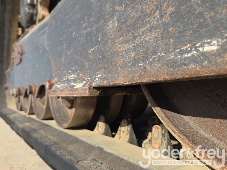2021-bobcat-t66-image-16