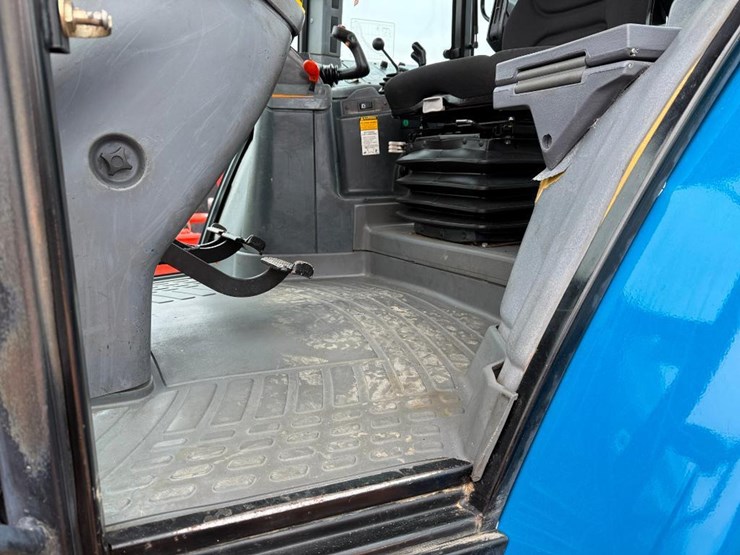 new-holland-8160-image-37