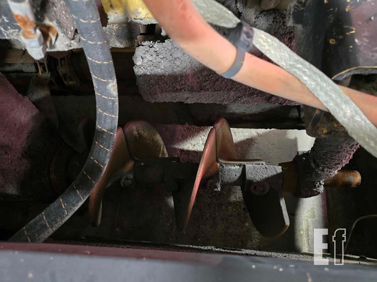 2016-caterpillar-ap-600f-image-22