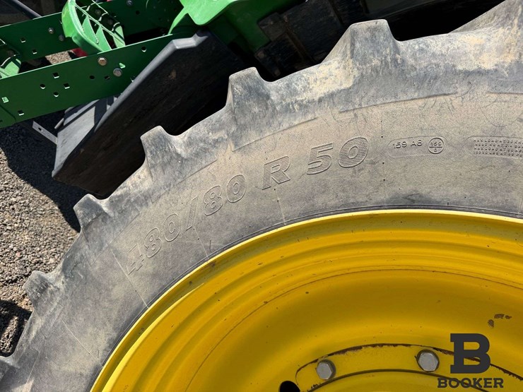2011-john-deere-8360r-tractor-image-38