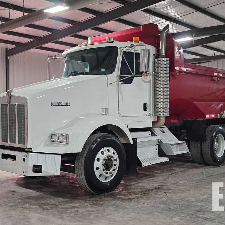 2004 KENWORTH T800