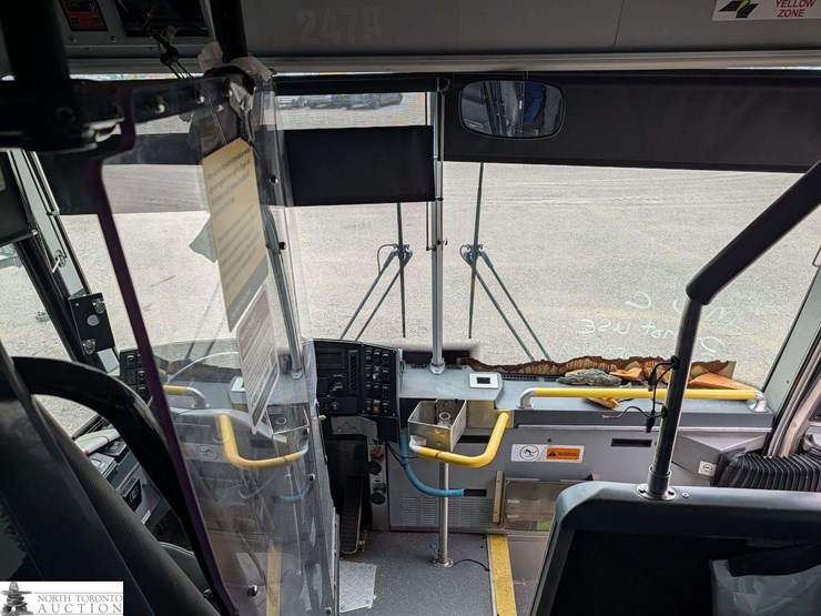 non-operable-2011-motor-coach-industries-d4500-t/a-55-passenger-wheelchair-accessible-bus-image-8
