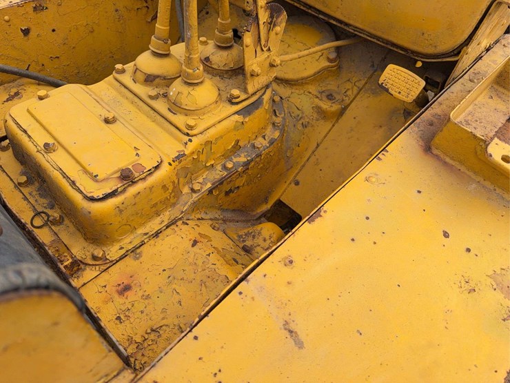 caterpillar-twenty-eight-image-28