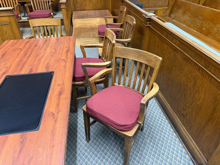 #46846-•-lot-of-(15)-wooden-arm-chairs-inv#46846-image-4