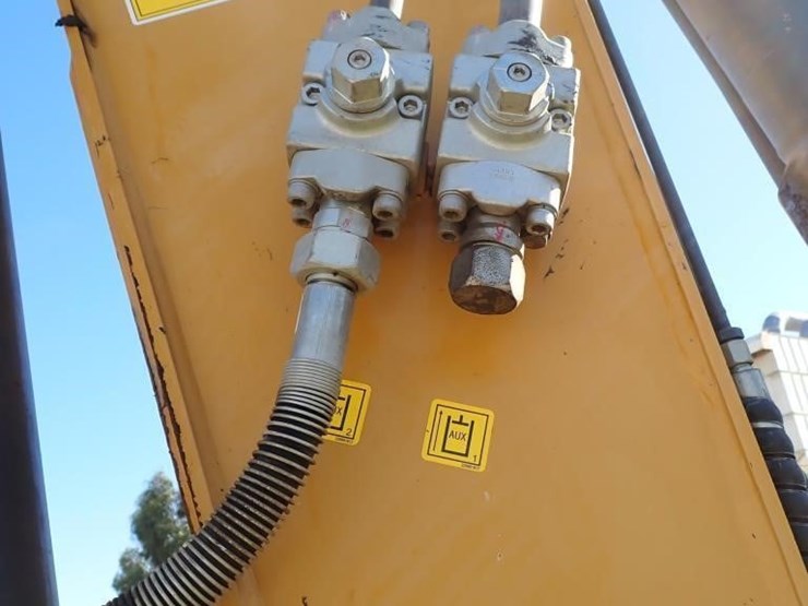2022-xcmg-xe155ucr-hydraulic-excavator-image-8