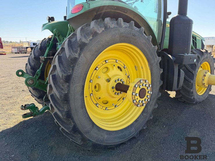 2011-john-deere-8360r-tractor-image-60