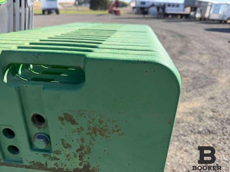 2011-john-deere-8360r-tractor-image-9