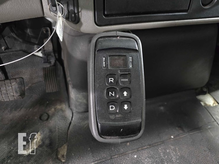 2010-international-durastar-4300-image-15